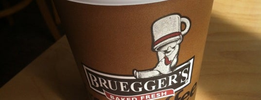 Bruegger's is one of Orte, die Brad gefallen.