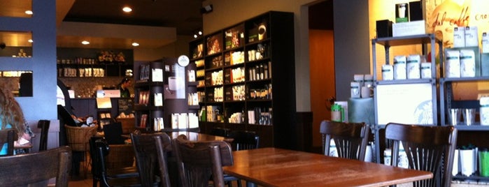 Starbucks is one of Lugares favoritos de Dan.
