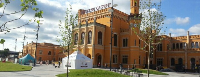 Wrocław Główny is one of Tempat yang Disukai Kriss.