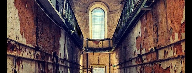 Eastern State Penitentiary is one of Julie's things to do.
