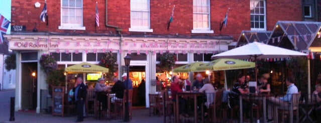 Old Rooms Inn is one of Lieux qui ont plu à James Alistair.