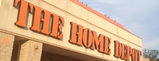 The Home Depot is one of Josueさんのお気に入りスポット.