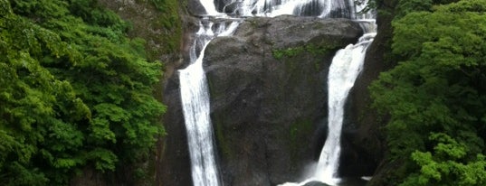 Fukuroda Falls is one of 日本の滝百選.