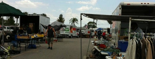 Swap Shop Drive In is one of Orlando.