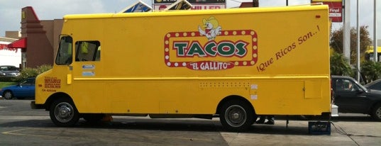 Tacos El Gallito Truck is one of สถานที่ที่ Grant ถูกใจ.