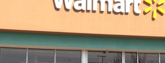 Walmart is one of Lugares favoritos de Dan.
