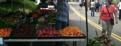 Woodinville Farmers Market is one of Tempat yang Disukai Grace.