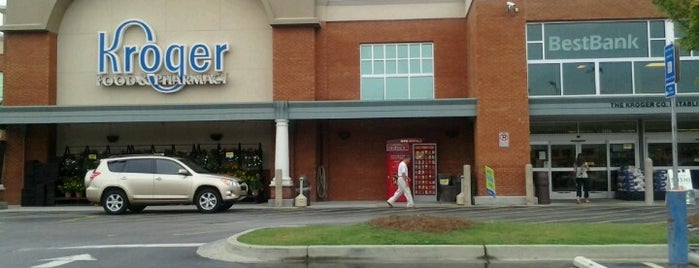 Kroger is one of Rolandさんのお気に入りスポット.