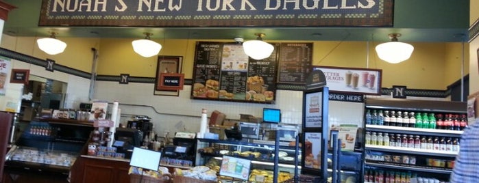 Noah's Bagels is one of yeuさんのお気に入りスポット.