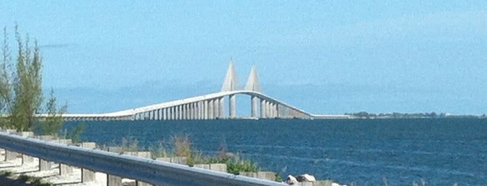 Sunshine Skyway Rest Area Northbound is one of Lugares favoritos de mark.