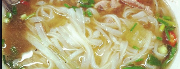 Phở Bò Bác Tịu is one of Eating in HN.