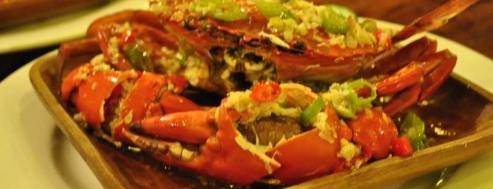 Crown Hotel & Restaurant is one of Foodspotting Tuguegarao.
