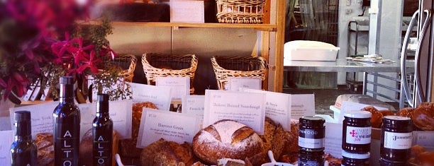 Brasserie Bread is one of สถานที่ที่ Bitton Gourmet Cafe ถูกใจ.