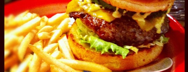 Whoopi Gold Burger is one of Rising Sun: Japan To-Dos.