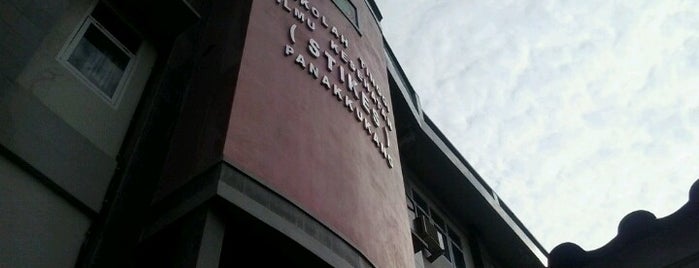 stikes panakukang makassar is one of Perguruan Tinggi di Makassar.