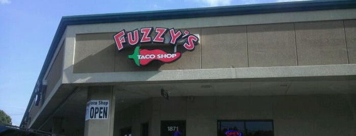 Fuzzy's Taco Shop is one of Clint'in Beğendiği Mekanlar.