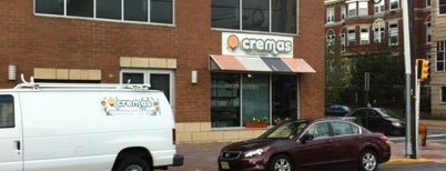Cremas Artisan Flavors is one of สถานที่ที่บันทึกไว้ของ Kimmie.
