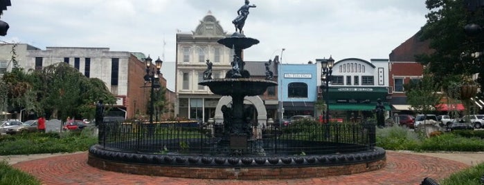 Fountain Square Park is one of Romantic Spots at WKU.