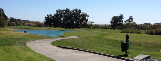 Sterling Hills Golf Club is one of Locais salvos de Ana.