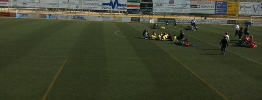 Camp de Futbol Municipal is one of Instalaciones Deportivas / Esports.