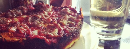 Pequod's Pizzeria is one of Will Travel for Food.