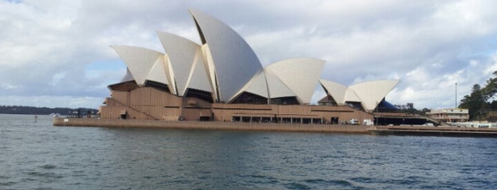 Opernhaus Sydney is one of wonders of the world.