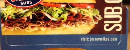 Jersey Mike's Subs is one of Cross : понравившиеся места.