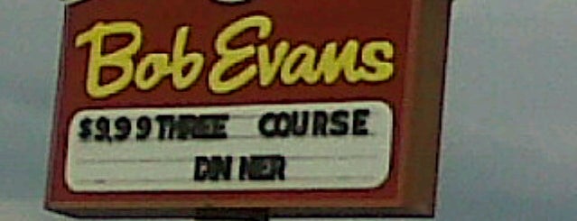 Bob Evans Restaurant is one of Mark'ın Beğendiği Mekanlar.