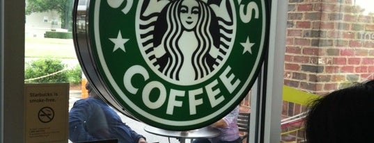 Starbucks is one of Orte, die Kimberly gefallen.