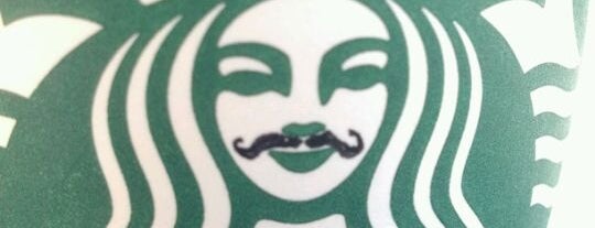 Starbucks is one of Lugares favoritos de Karen.