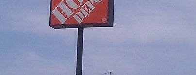 The Home Depot is one of Tempat yang Disukai Denise D..