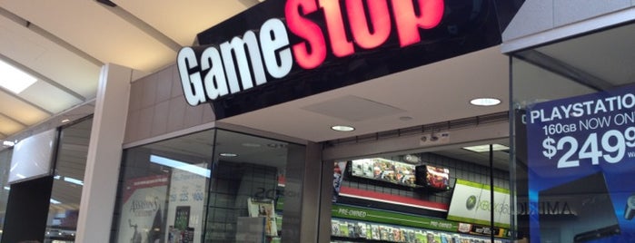 GameStop is one of 🖤💀🖤 LiivingD3adGirlさんのお気に入りスポット.