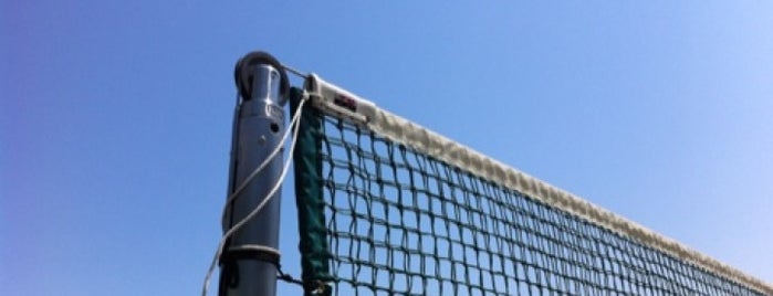 ゆうぽうと世田谷 テニスコート is one of Tennis Courts in and around Tokyo.