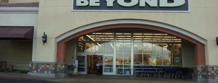 Bed Bath & Beyond is one of Timさんのお気に入りスポット.