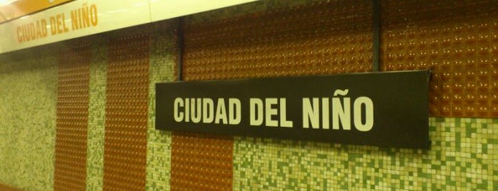 Metro Ciudad del Niño is one of Metro Santiago.