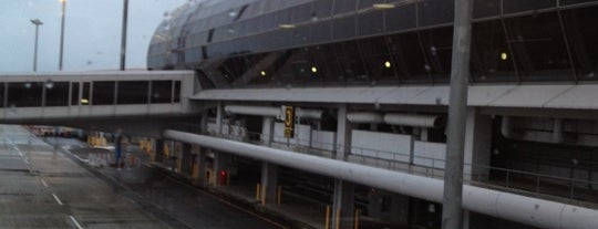 仙台国際空港 (SDJ) is one of International Airports.