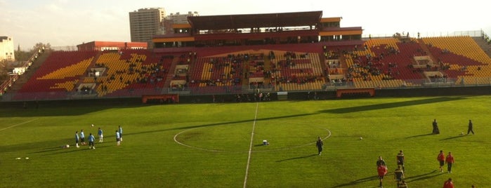 Estadio Santa Laura - Universidad SEK is one of Estadios en Santiago de Chile.