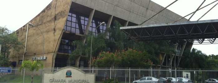 Câmara Municipal de Ribeirão Preto is one of Tempat yang Disukai Carlos.