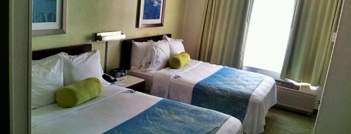 SpringHill Suites by Marriott is one of Tempat yang Disukai Fernanda.
