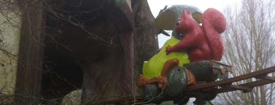 Squirrel Nutty Ride is one of Merlin UK Theme Parks & Attractions.