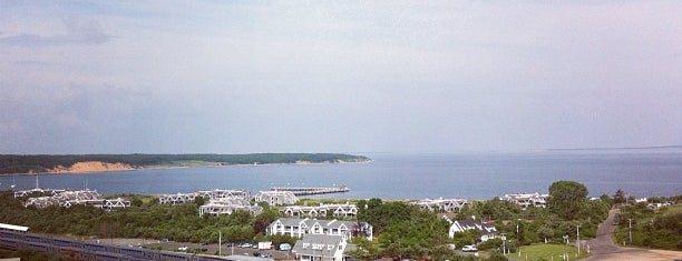 Montauk Manor is one of สถานที่ที่ Nedim ถูกใจ.