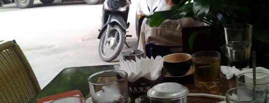 Cafe Diệp Chi is one of Tempat yang Disimpan Pupae.