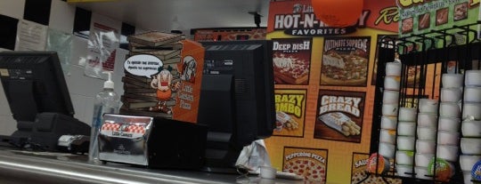 Little Caesars is one of Rodrigo’s Liked Places.
