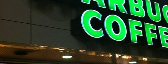 Starbucks is one of สถานที่ที่ Shinichi ถูกใจ.