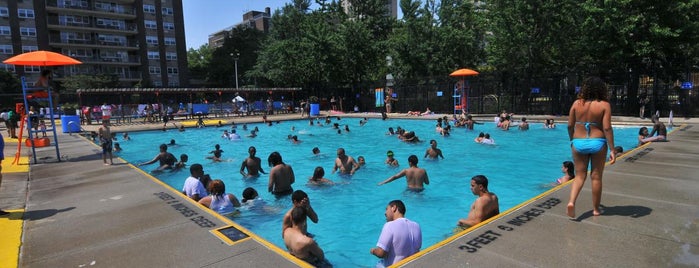 Dry Dock Playground & Pool is one of NYC Parks' Free Outdoor Swimming Pools.