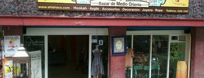 Shisha Co. Bazar de Medio Oriente is one of Locais salvos de Alex.