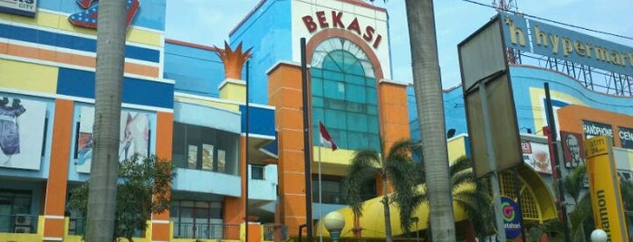 Grand Mal Bekasi is one of Pusat Perbelanjaan di Kota Bekasi.