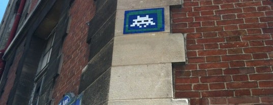 Space Invader is one of Paris Street Art / Space Invader / Pixel Art.