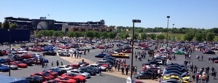 Turner Field - Green Lot is one of Locais curtidos por Macy.