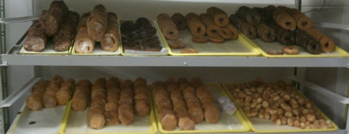 Mrs. Johnson's Bakery is one of W🍩RLDWIDE DONUTS.